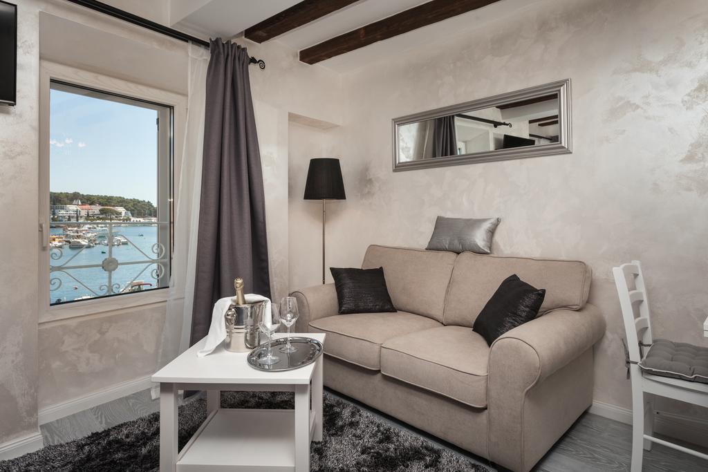 Royal Apartments Rovinj Exterior foto